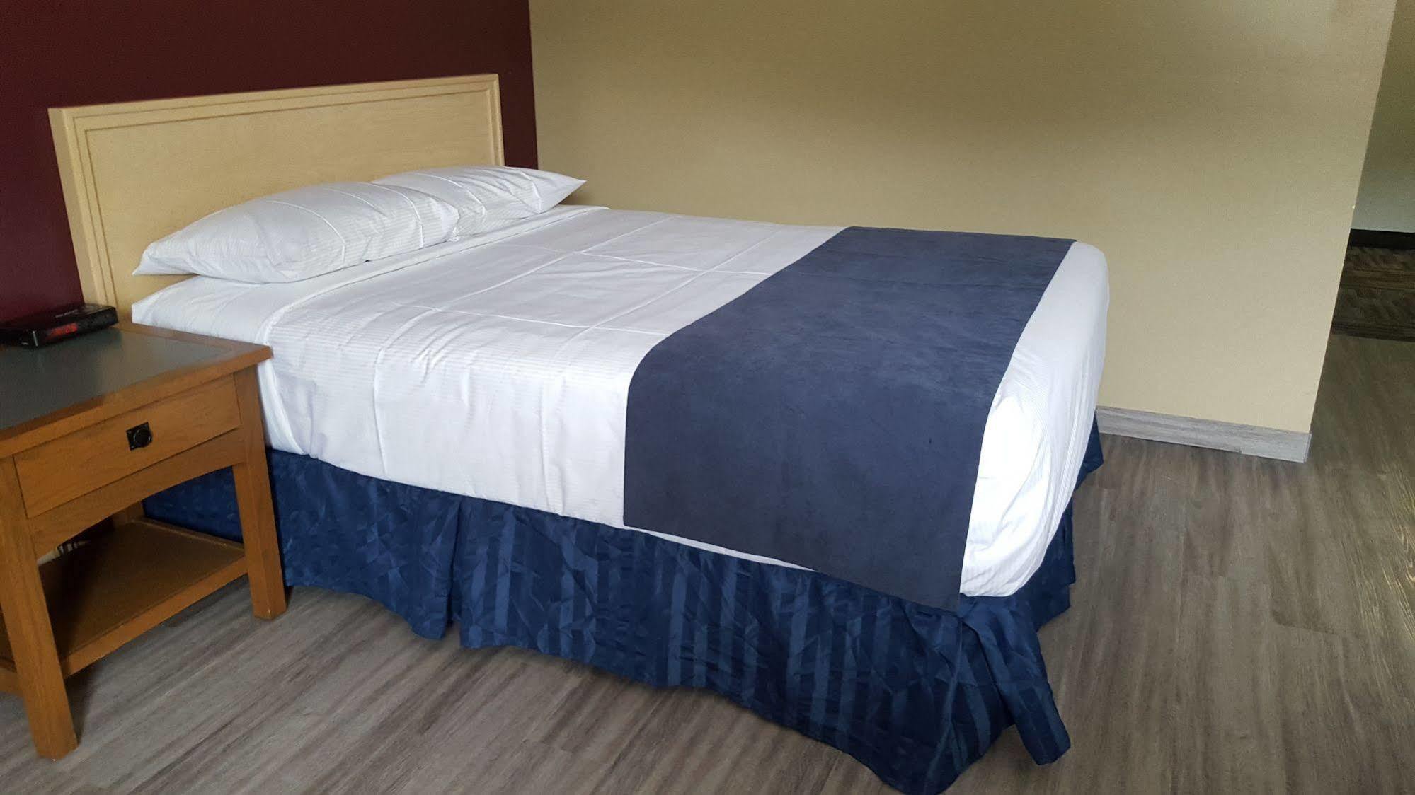 Travelodge By Wyndham Motel