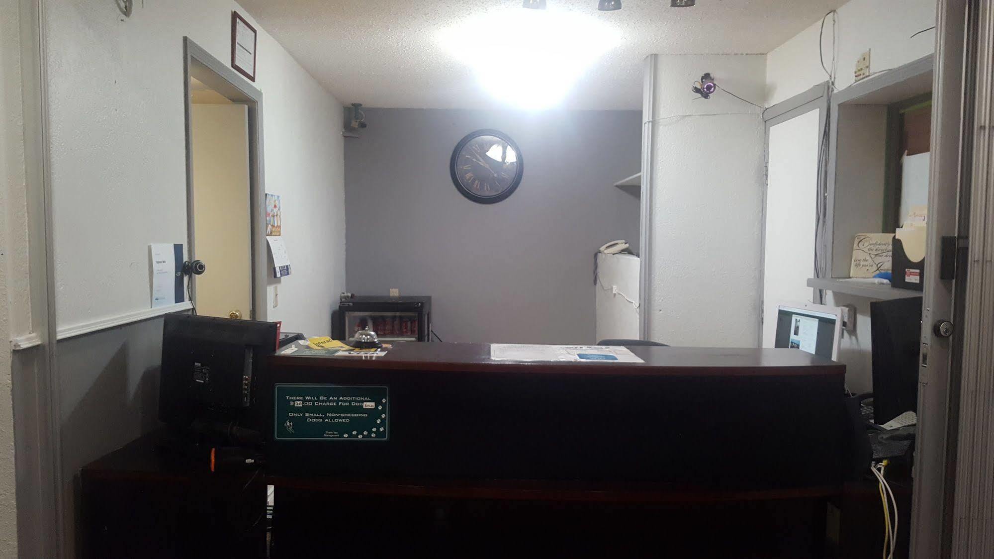 Travelodge By Wyndham Motel Blairmore